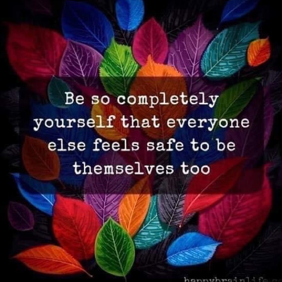 Meet your Posher, Christina - Picture 5 of 6